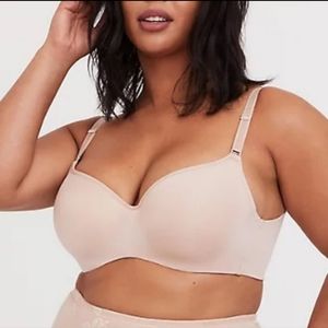 Torrid Curve 40C 360 back smoothing lightly lined full coverage balconette bra